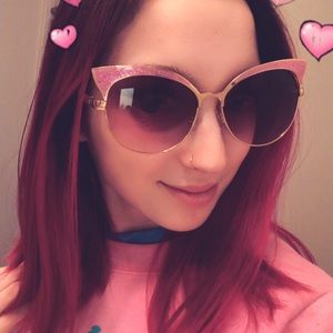 Cute pink cat eye sunglasses